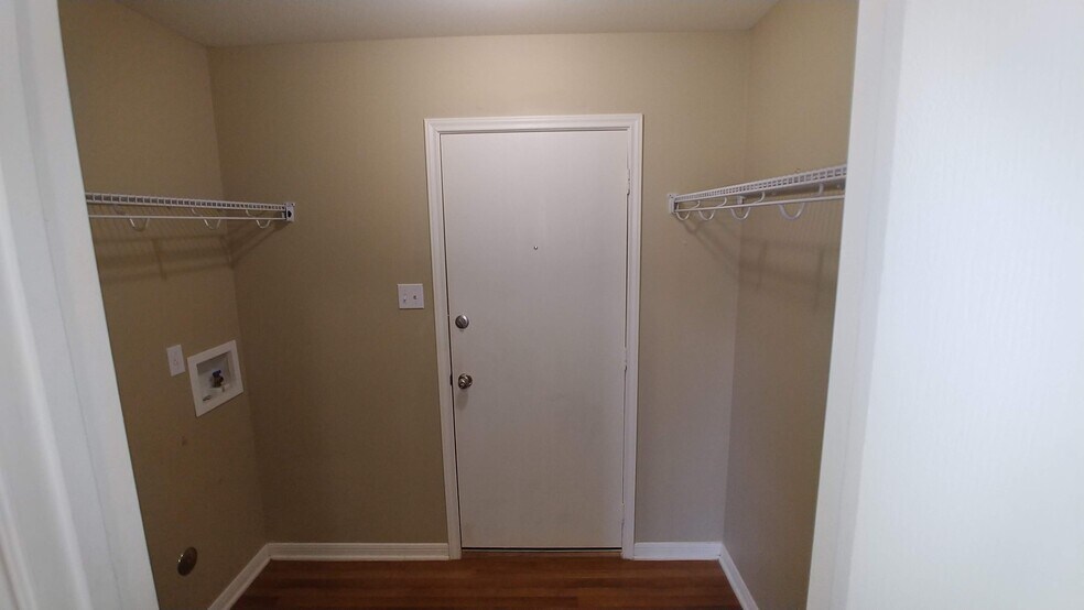 Utility - 1718 Wood Creek Dr