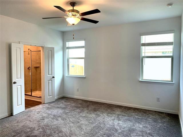 Building Photo - 513 Peel St