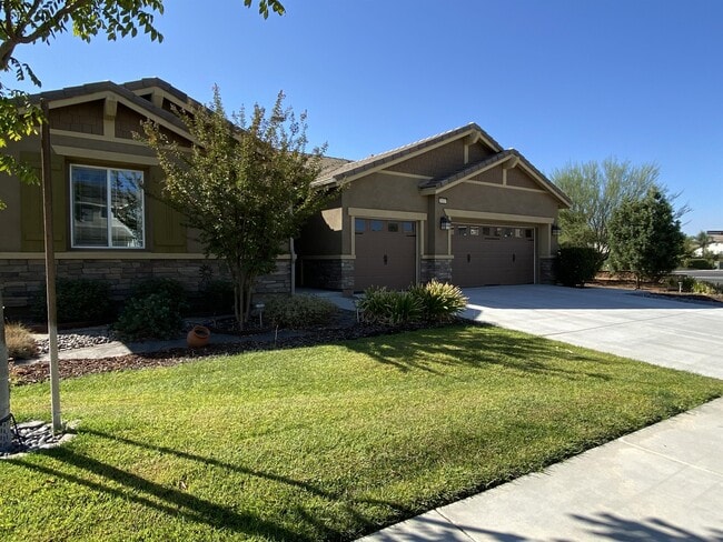 Building Photo - 29537 Glenneyre Way