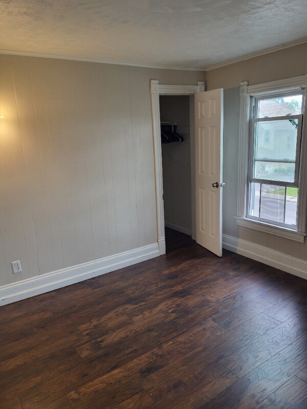 Building Photo - 138 Caroline Ave