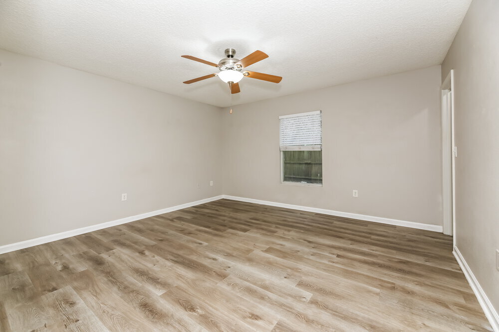 Building Photo - 2140 Thomas Ct