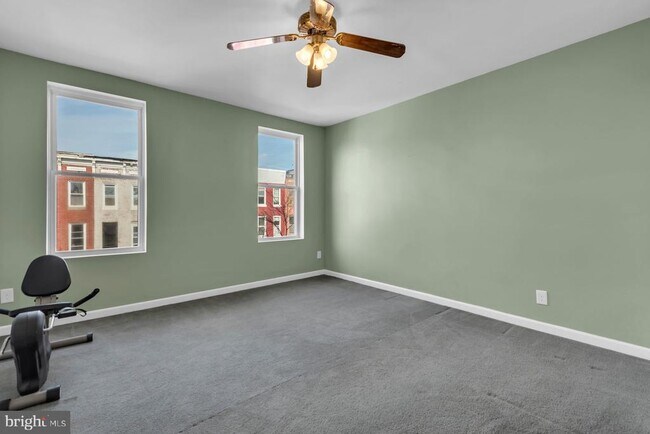 Building Photo - 1007 E Preston St