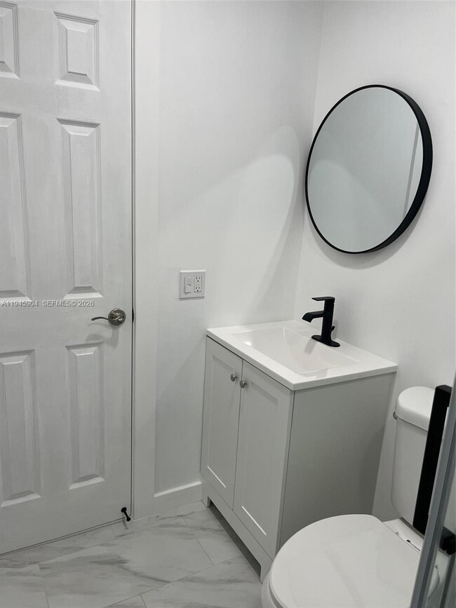 Building Photo - 1045 SW 122nd Ct