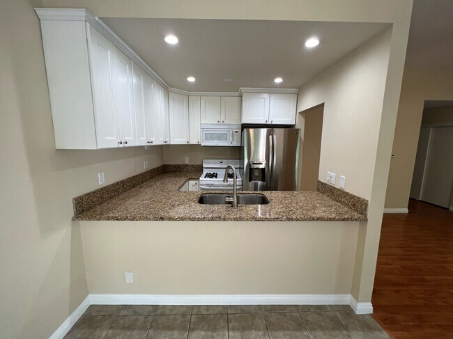 Building Photo - 1706 Sinaloa Rd