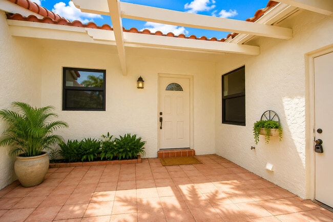 Building Photo - 21642 Guadalajara Ave