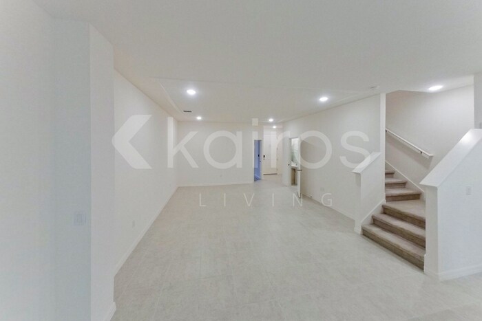 Building Photo - 4411 Paraglider Pl