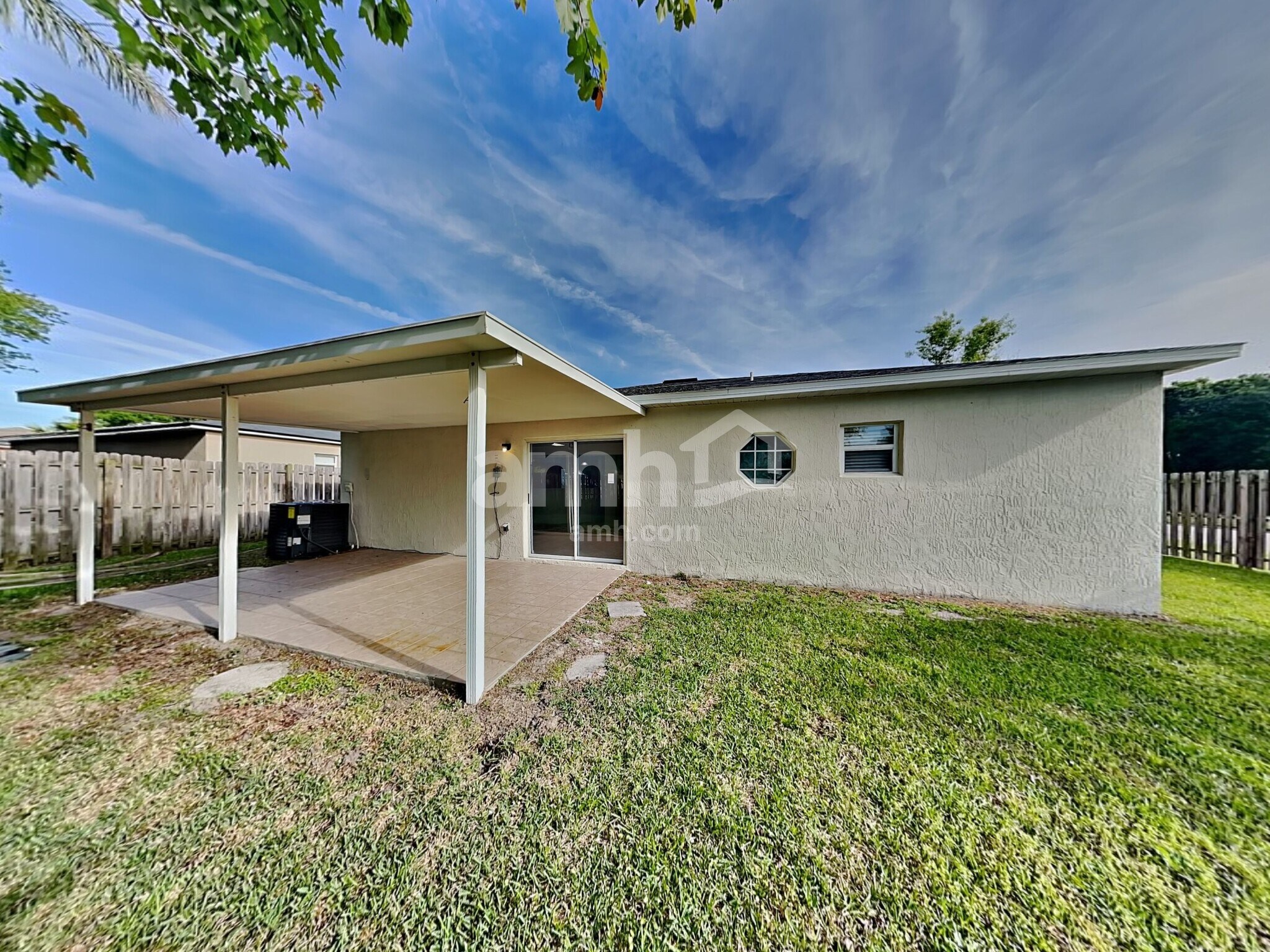 Building Photo - 9172 Upstream Ct