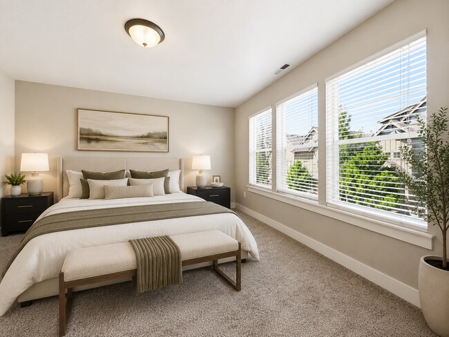 Building Photo - 3 Bed, 2.5 Bath Townhome Centrally Located– Bend, OR