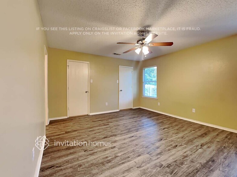 Building Photo - 3312 Silver Creek Dr