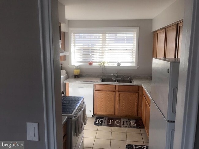 Building Photo - 2050 Nike Dr