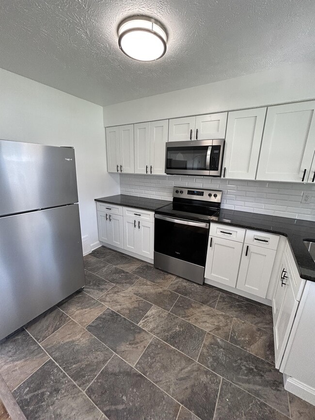 Building Photo - 2019 Oregon Ave