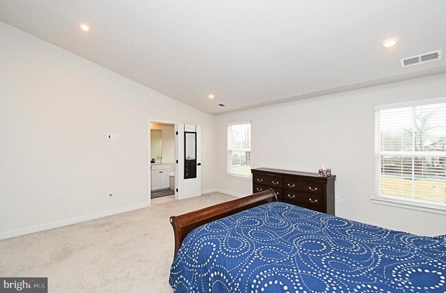 Building Photo - 500 Sterling Dr