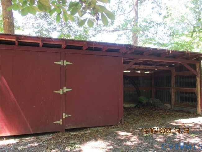 Building Photo - 16351 Old Ridge Rd