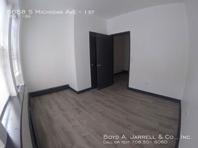 Building Photo - 5658 S Michigan Ave