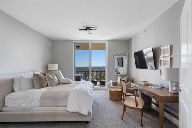 Building Photo - 5823 Bowen Daniel Dr