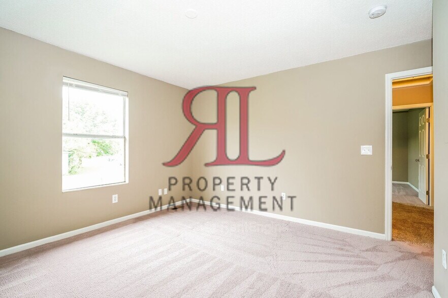 Building Photo - 1640 Butterfly Ct