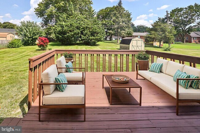 Building Photo - 13929 Green Mountain Dr