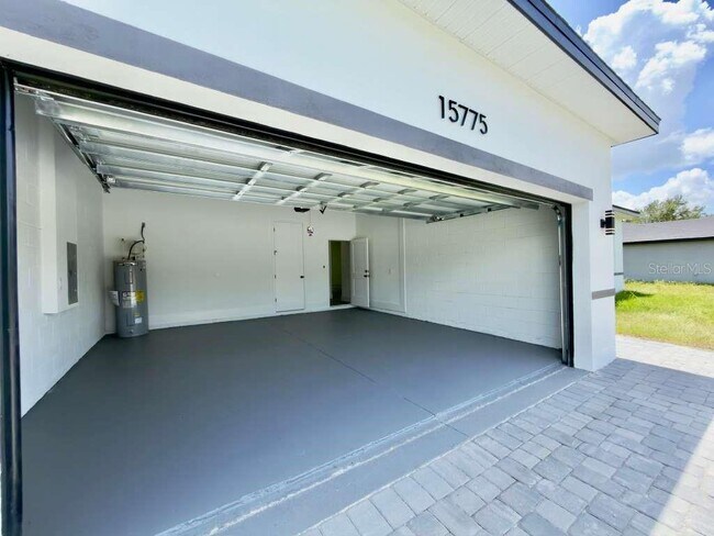 Building Photo - 15775 SW 59th Avenue Rd