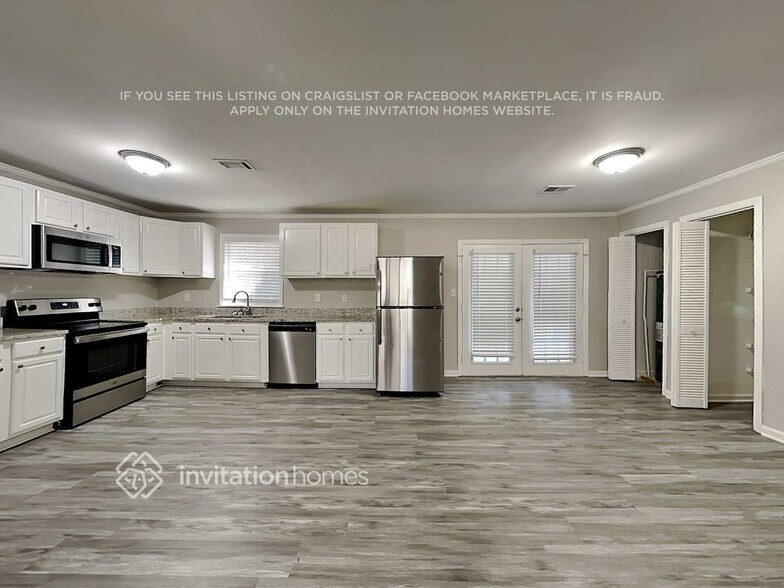 Building Photo - 2932 Heather Dr