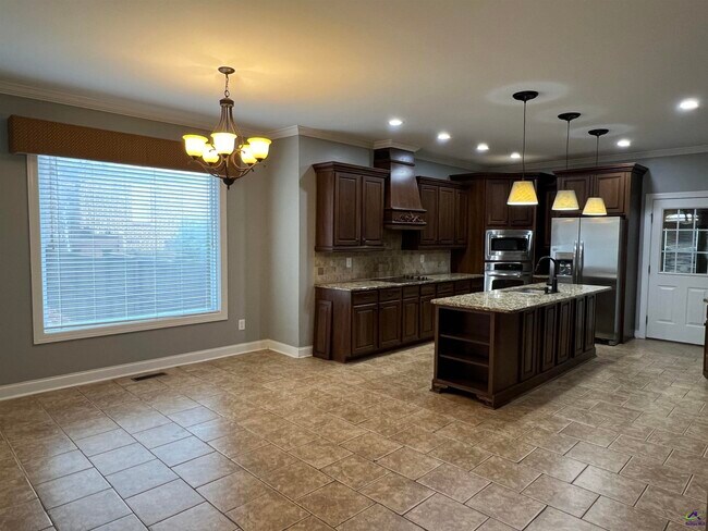 Building Photo - 303 Sage Meadows Ln