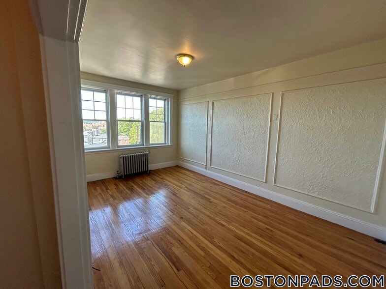 Building Photo - 1691 Commonwealth Ave