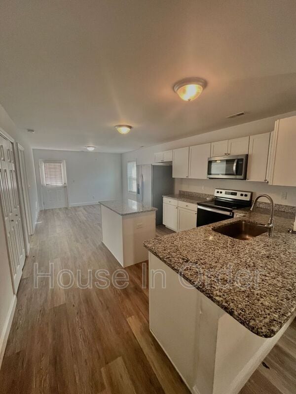 Building Photo - 60 Patriot Pl