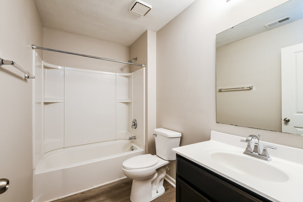 Building Photo - 15298 Royal Grove Dr