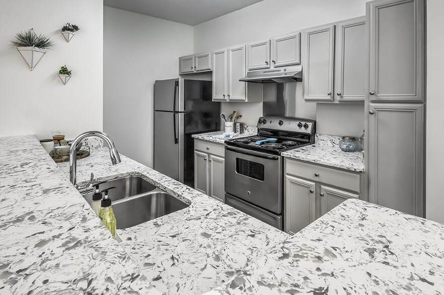 Eastover Ridge Apartments 3600 Eastover Ridge Dr Charlotte NC 28211 Apartment Finder