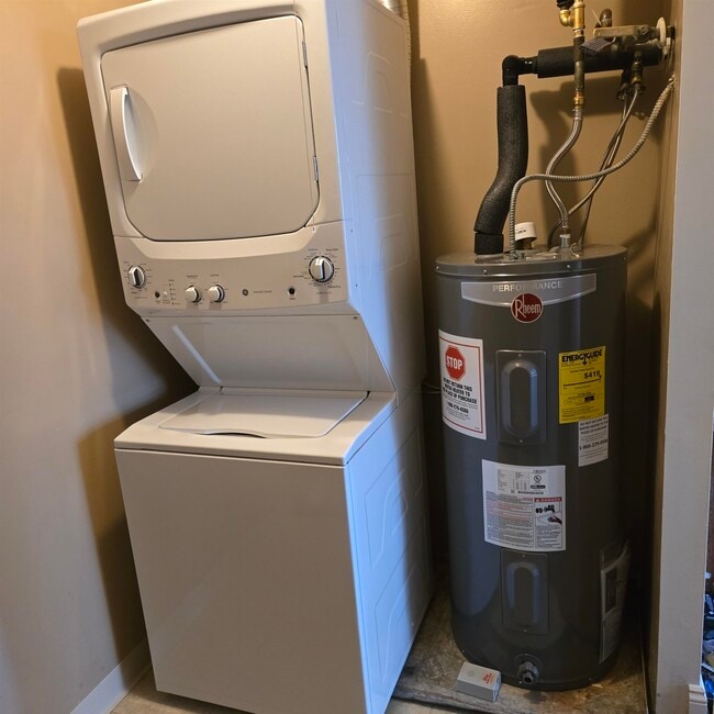 Building Photo - 335 Cypress St