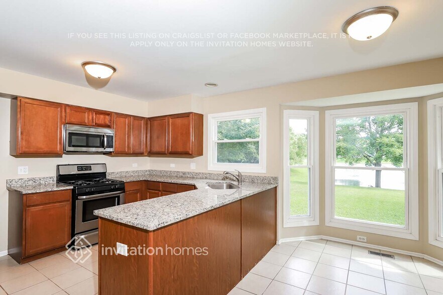 Building Photo - 134 Brookwood Ln E