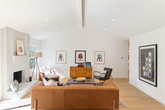 Building Photo - 2815 Goldbridge Dr