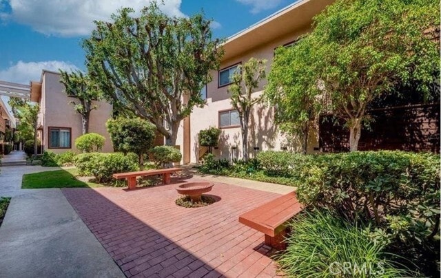 Building Photo - 5403 Newcastle Ave