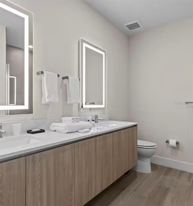 Building Photo - 17409 Hidden Forest Dr