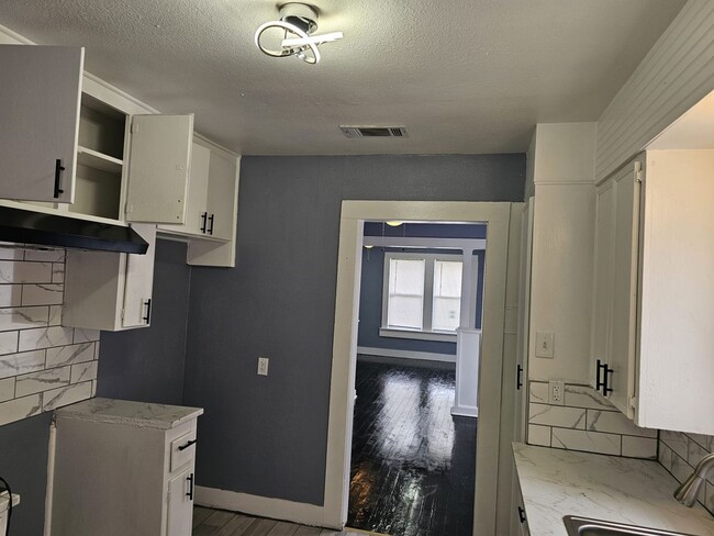 Building Photo - 2 bedroom house for rent in Downtown Killeen