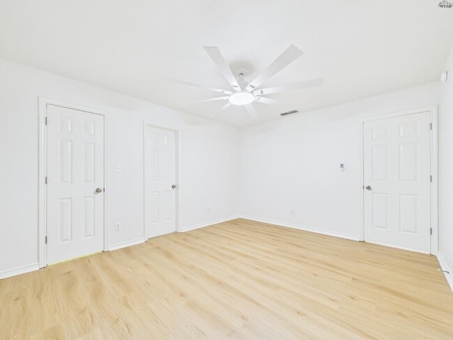 Building Photo - 5213 Air Force Dr