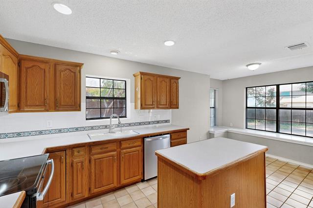 Building Photo - 1729 Gunnison Dr