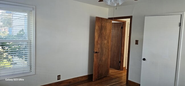 Building Photo - 1044 Mc Clendon St