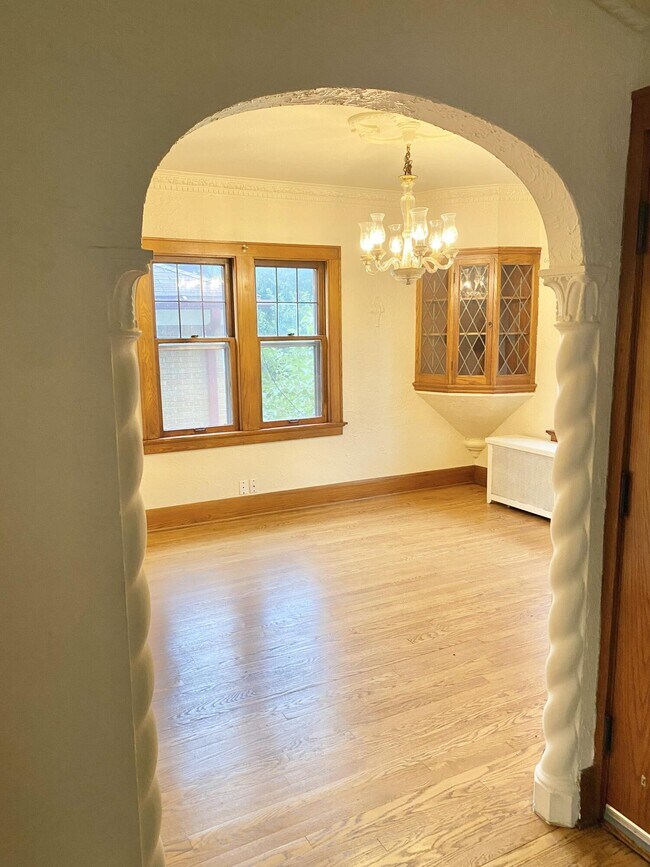 Building Photo - 2848 N 70th St