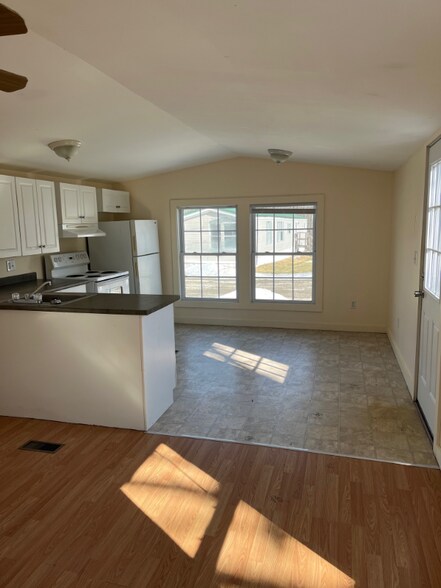 Building Photo - 23 Harriman Cove Rd