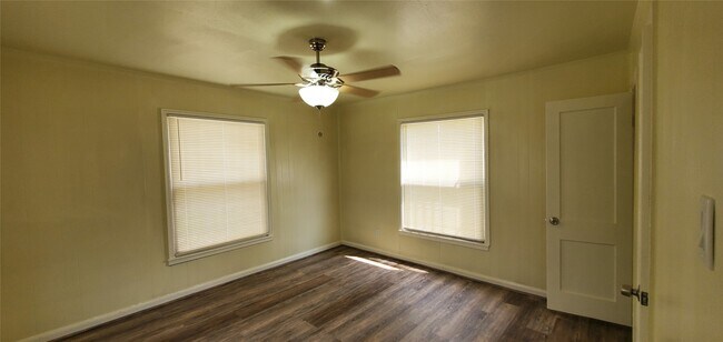 Building Photo - 7125 Goforth St