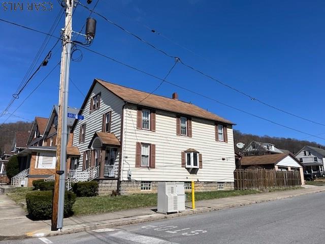 Building Photo - 539-541 Ash St