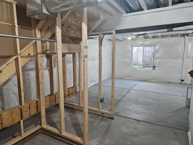 Building Photo - 3 Bed 2.5 Bath Home In Commerce City