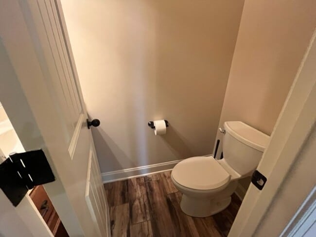 Building Photo - Renovated 4 Bedroom 2.5 Bath Home for Rent!
