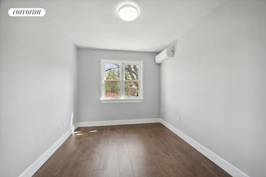Building Photo - 224 W 252nd St