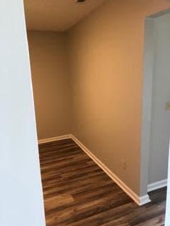 Building Photo - 335 Beverly St