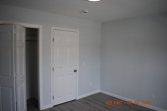 Building Photo - 41 Highland Ave