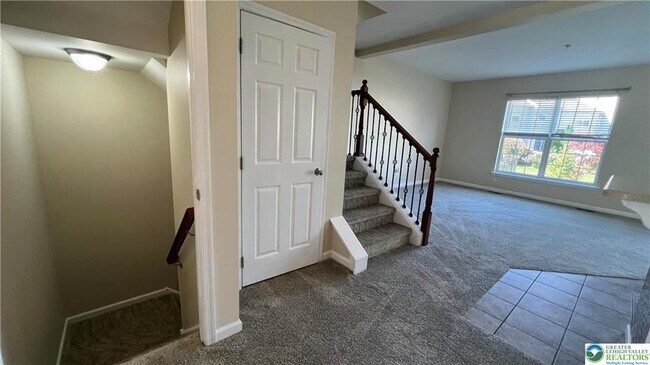 Building Photo - 251 Milkweed Dr