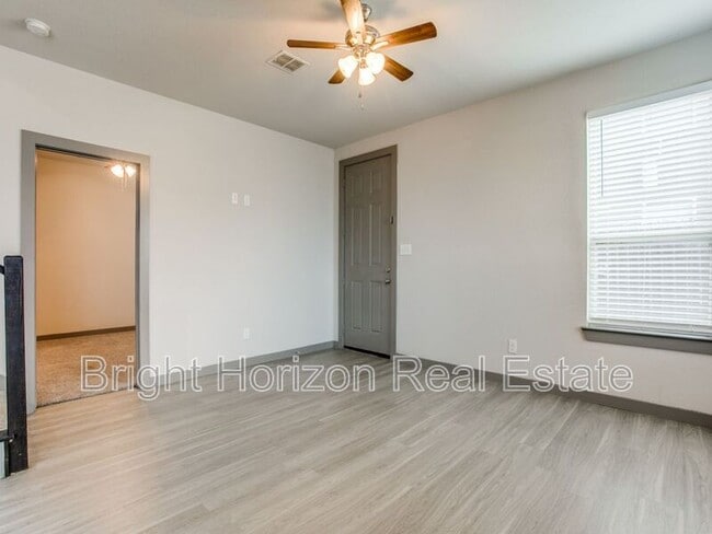 Building Photo - 10684 Tube Dr