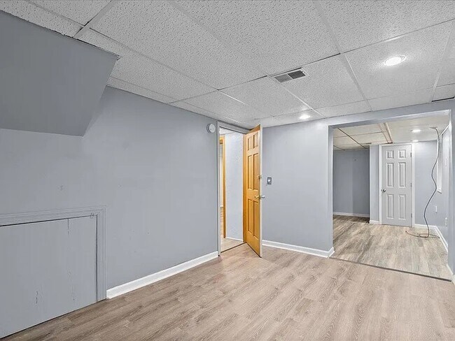 Building Photo - 1122 M.L.K. Jr St SE