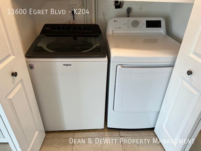 Building Photo - 13600 Egret Blvd